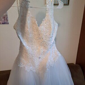 Oleg Cassini David's Bridal Wedding Dress